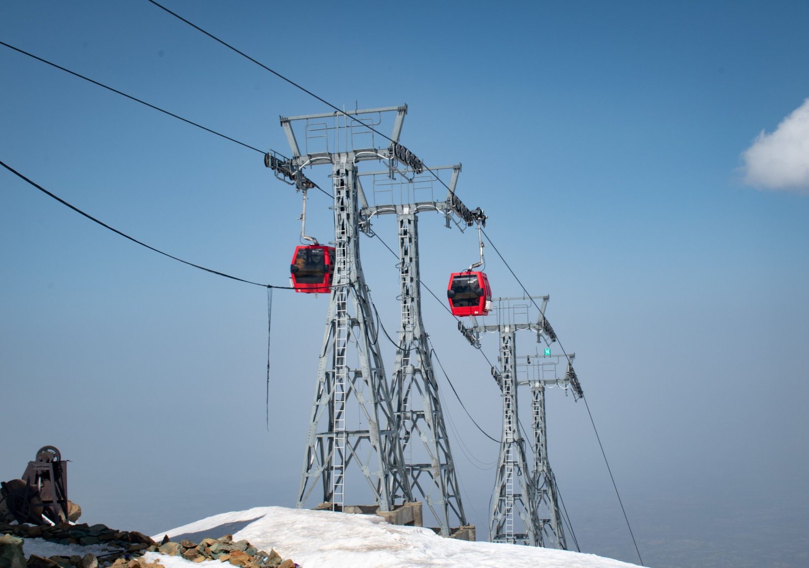 Gulmarg Gondola cable car in Kashmir